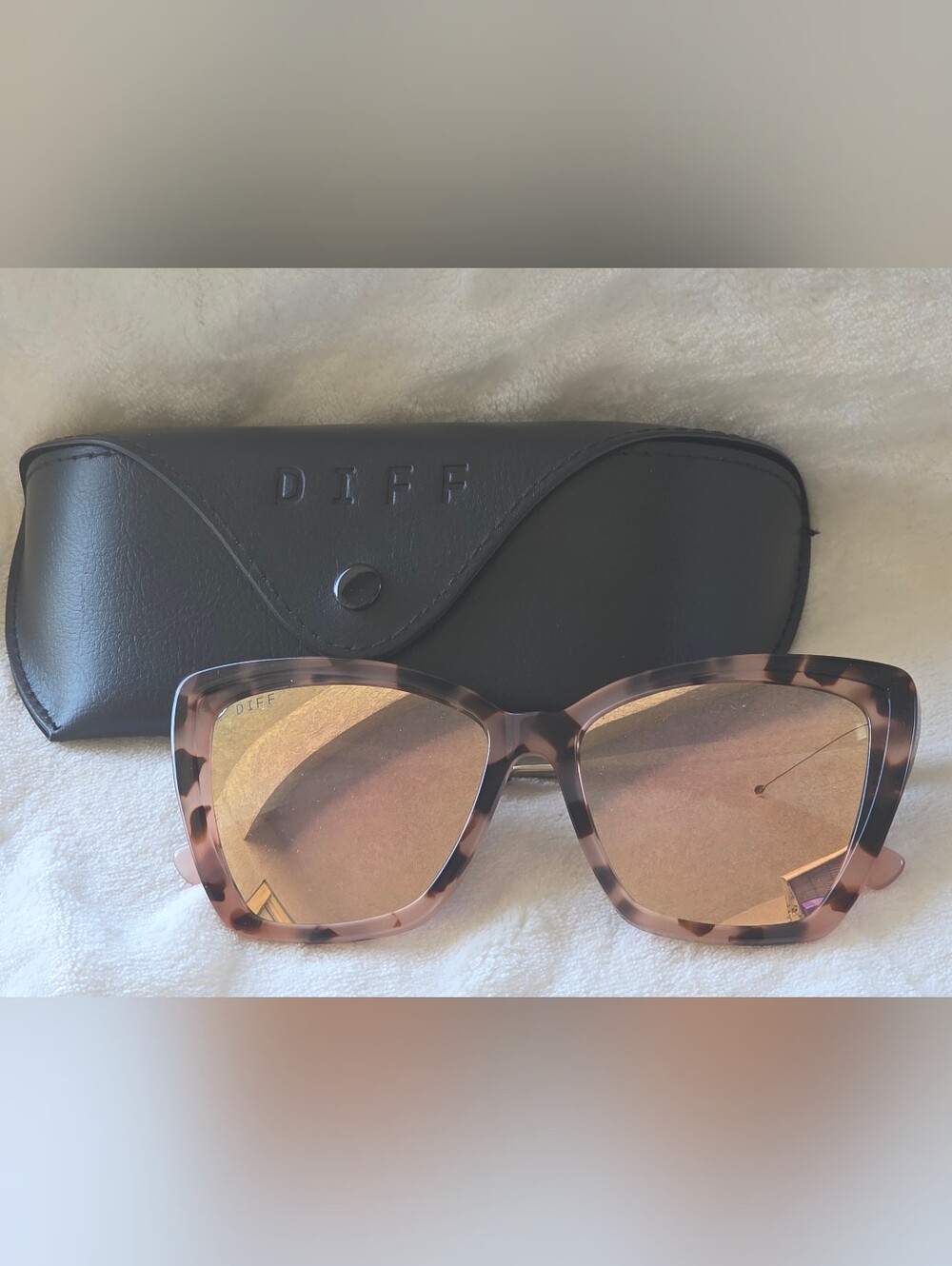 DIFF Becky II Women's Pink Tortoiseshell Sunglasses